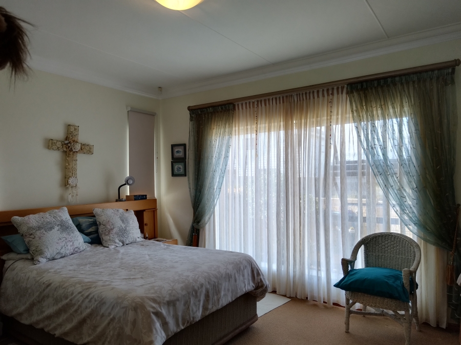 2 Bedroom Property for Sale in Reebok Western Cape